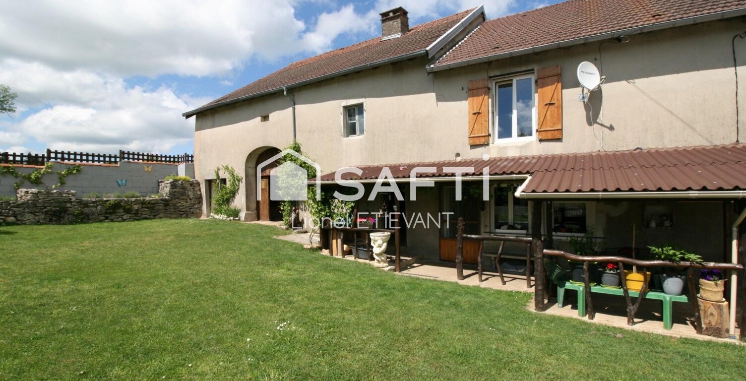 Maison avec dépendances — photo 1