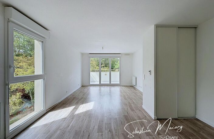 Fargues St Hilaire - T2 avec balcon et parking — photo 4