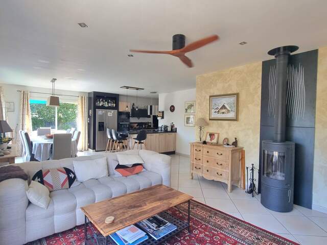 Maison 136 M² de plain-pied 3 chambres en impasse — photo du bien