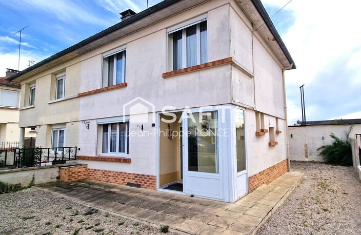 Maison 4 chambres jardin et dépendances — photo 3