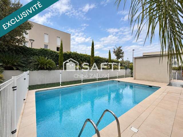 Fréjus : T4 avec piscine, garage et place de parking privative — photo du bien