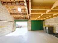 Maison de Ville en pierre et doubles garage. — photo 4
