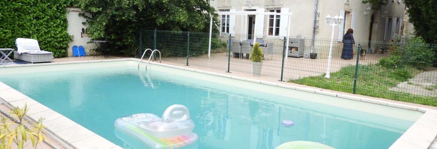 Maison 8 Pièces 230 m² à louer à Poulan-Pouzols (81120)