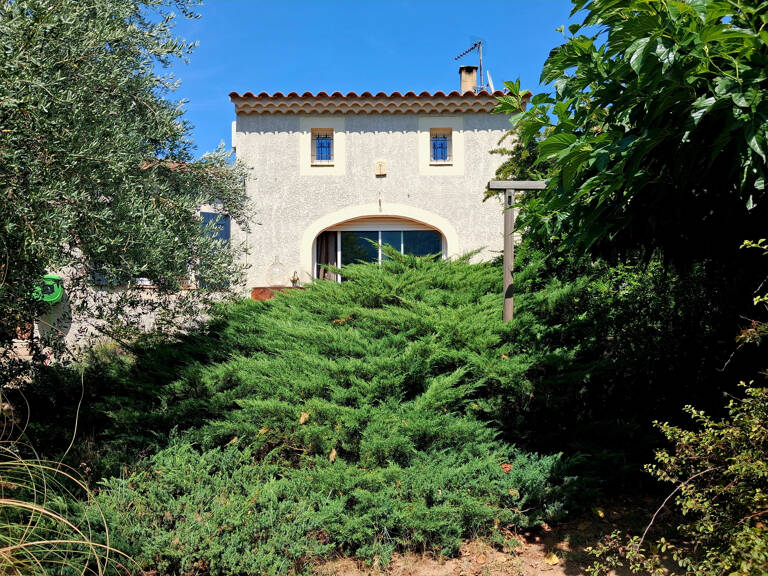 Dept 84 - MAUBEC - Maison de 122 m2 avec piscine et 2 garage — photo 1