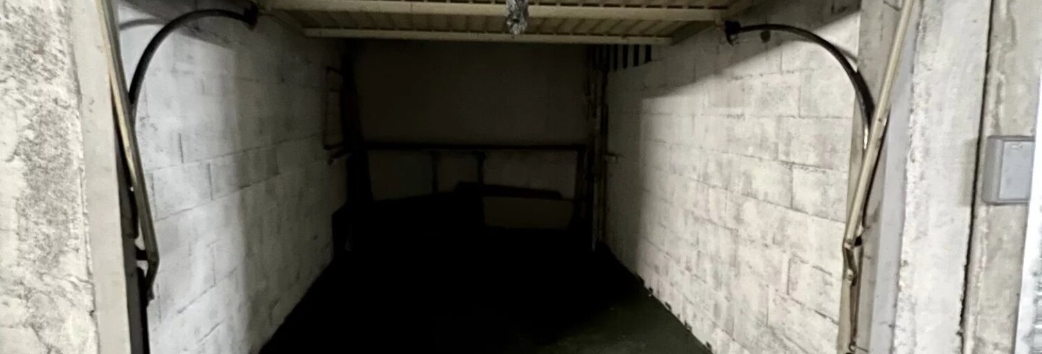 Garage  12 m² à louer à Nice (06000)