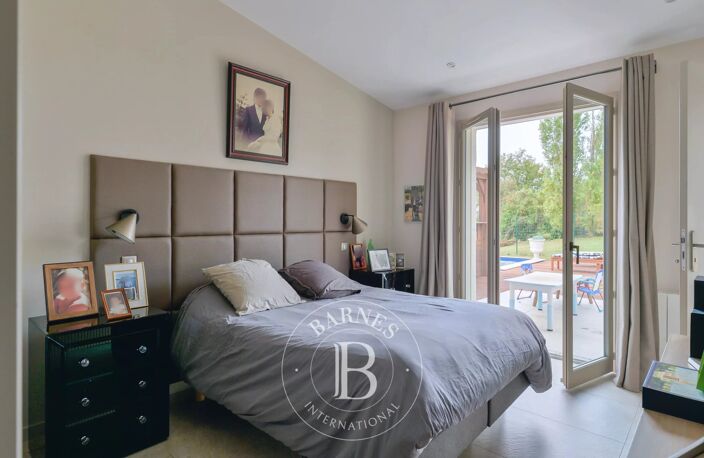 Saint-Symphorien-D'Ozon - Maison meublée et climatisées de 67,46 m²  - 2 Chambres - Piscines - Jardin — photo 4