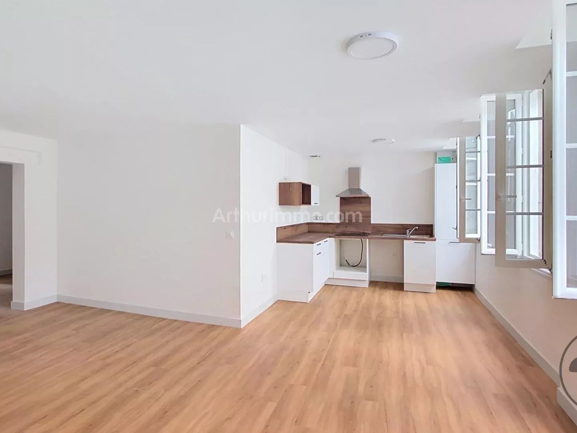 Appartement 4 pièces 80 m² · à Coutras · 80 m² · 805 €/mois
