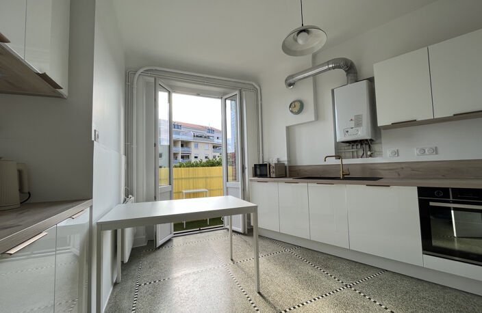 T3 MEUBLE RENOVE 62 m2 Les Salins-Marcombes — photo 3