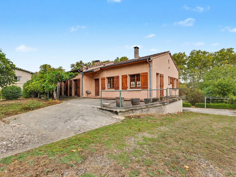 Maison T5 de 145 m2 avec comble de 152 m2 et sous-sol de 157 — photo 1
