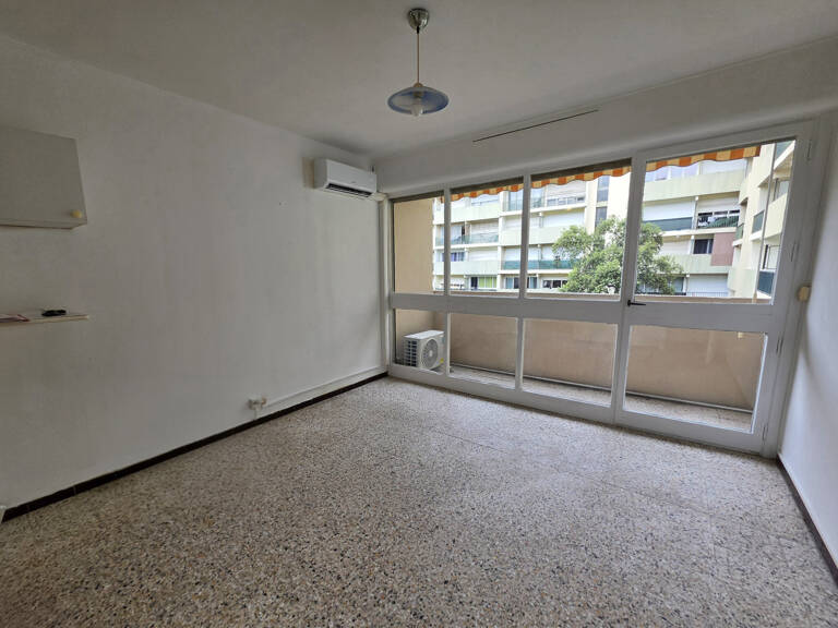 Studio avec balcon dans Résidence fermée — photo 1