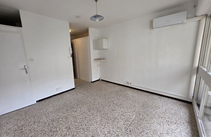 Studio avec balcon dans Résidence fermée — photo 3