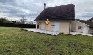 Maison 5 Pièces 141 m² à louer à Buros (64160)