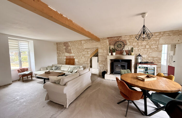Maison familiale de 200 m2 sur plus de 3 000 m2 de terrain à — photo 3
