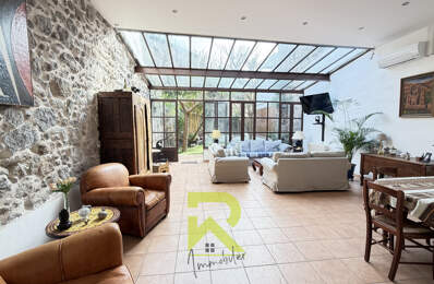 À Agde, villa avec terrasse à acheter 489 000 EUR — photo du bien