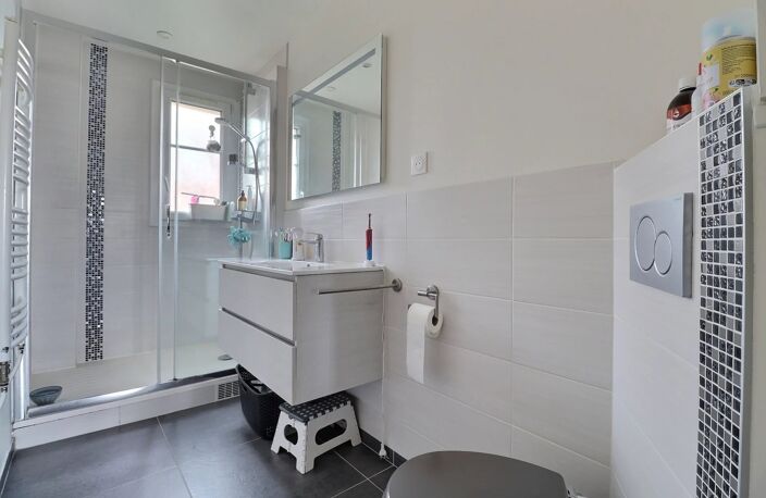 APPARTEMENT F3 PROCHE CENTRE VILLE — photo 4