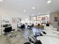 Locaux commerciaux - 140 m2 - Belleville-en-Beaujolais — photo 2