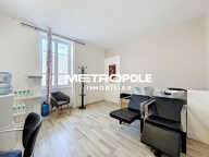 Locaux commerciaux - 140 m2 - Belleville-en-Beaujolais — photo 3