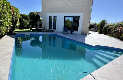 Villa 5 pièces avec garage et piscine — photo du bien