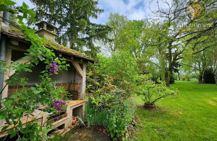 Charmante Maison à réinventer à Beaugency avec Jardin Spacieux — photo 5