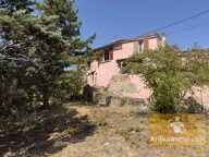 terrain constructible avec maison de vigne — photo 2