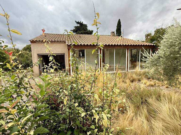 Villa jardin, garage, véranda — photo 1