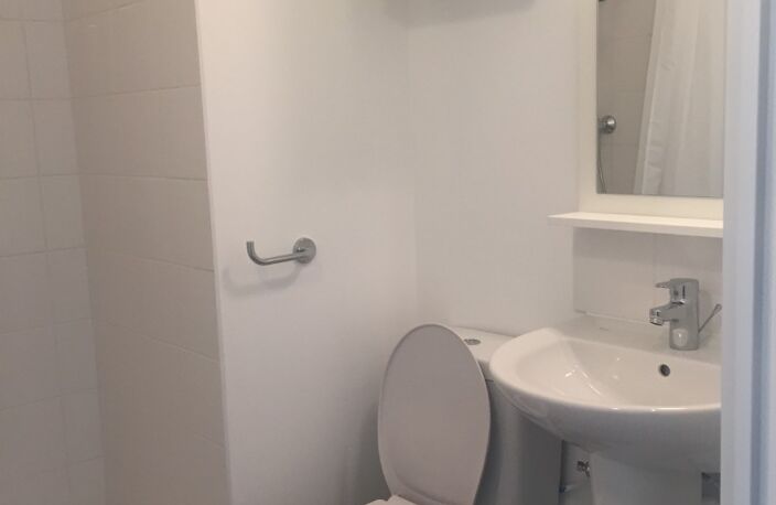 Location appartement 1 pièce 18 m² à Caluire-et-Cuire (69300) — photo 5