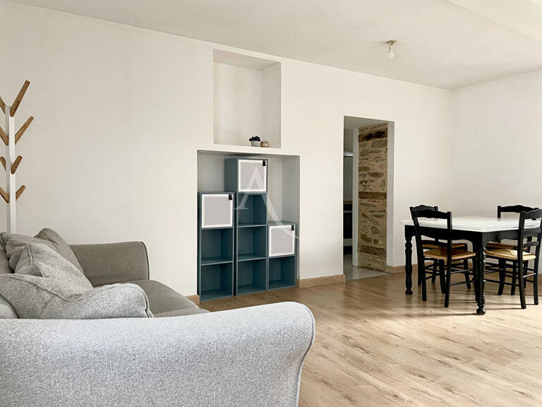 A LOUER à CHATELAIN - Belle Petite Maison T2 - 48 m2 — photo 1