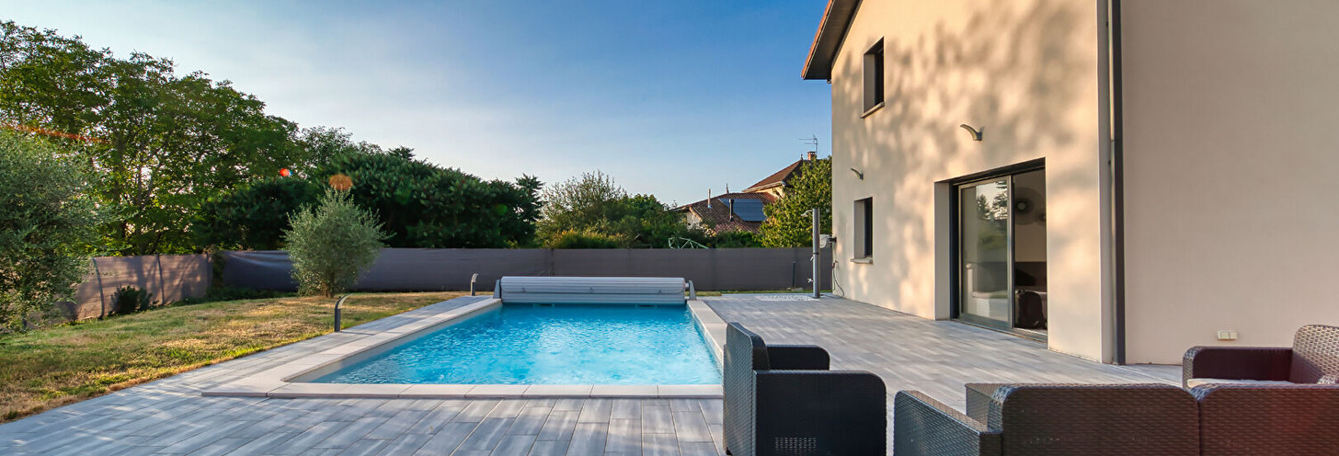 Maison 6 Pièces 152 m² à vendre à Saint-Étienne-de-Saint-Geoirs (38590)