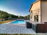 Découvrez cette maison récente de 150m² avec piscine. — photo 2