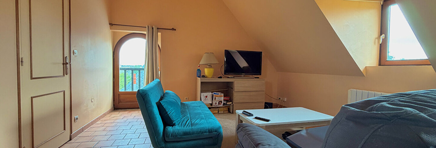 Appartement 1 Pièce 28 m² à louer à Combon (27170)