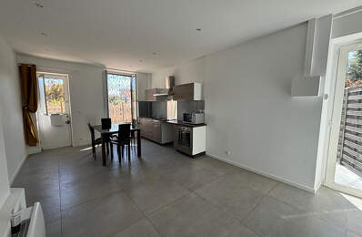 F2  rénové de 43M² avec 16M² de terrasse — photo du bien