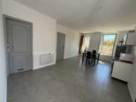 F2  rénové de 43M² avec 16M² de terrasse — photo 3