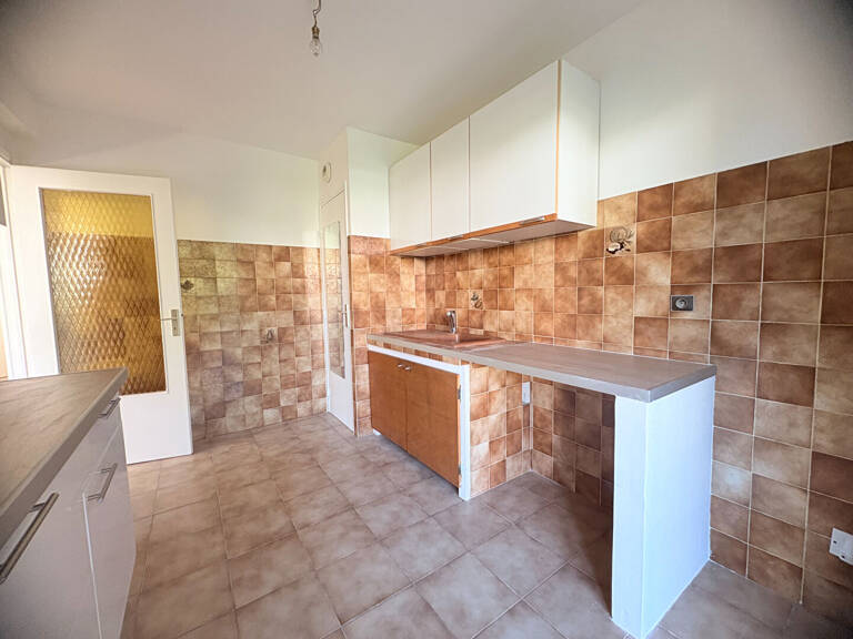 F2 56M² avec Parking et cave - VIDE — photo 1