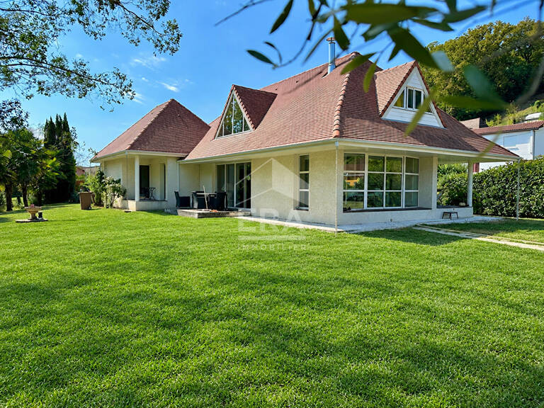 PAU - BIZANOS : Maison de prestige de plus de 170m2, avec grand jardin, piscine, dépendances — photo 1
