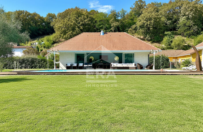 PAU - BIZANOS : Maison de prestige de plus de 170m2, avec grand jardin, piscine, dépendances — photo 2