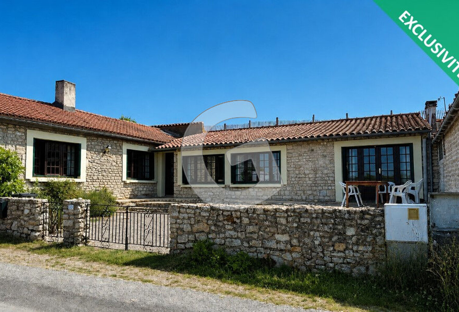 MAISON 4 PIECES- 114.81M²-  A VENDRE A LAIROUX — photo 1