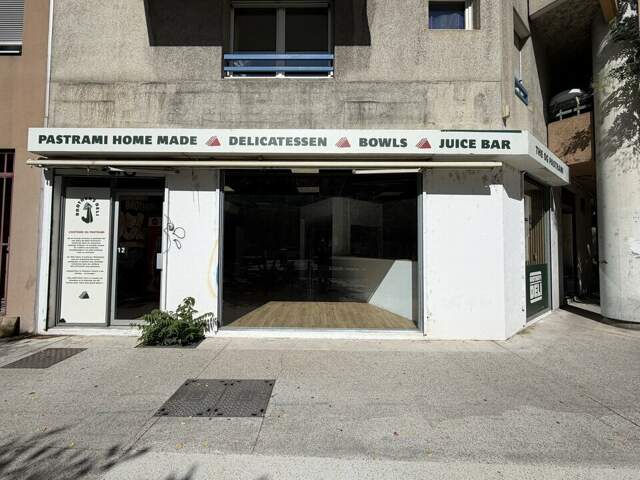 LOCAL COMMERCIAL à LOUER — photo du bien