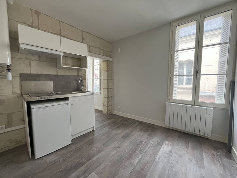 Appartement 2 pièces à louer au centre-ville de Châtellerault — photo 1