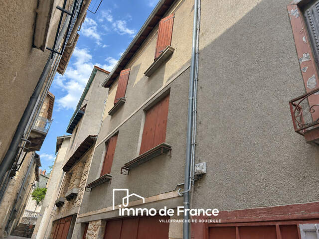 Maison de ville avec garage — photo du bien