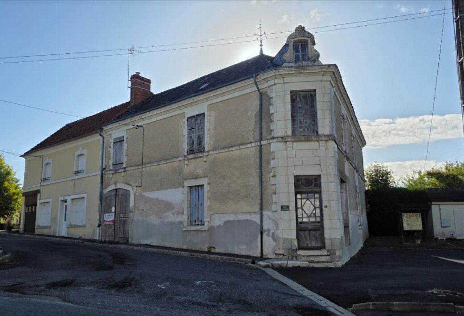 Vente maison 6 pièces 175 m² Jeu-Maloches (36240) — photo 1