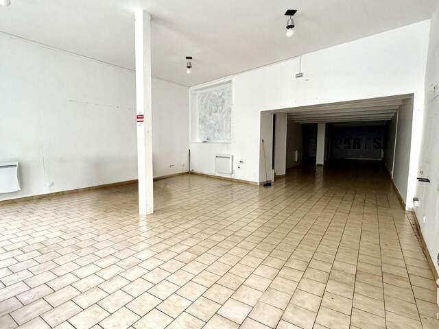 Location Boutique/Local commercial 138 m&sup2; — photo du bien