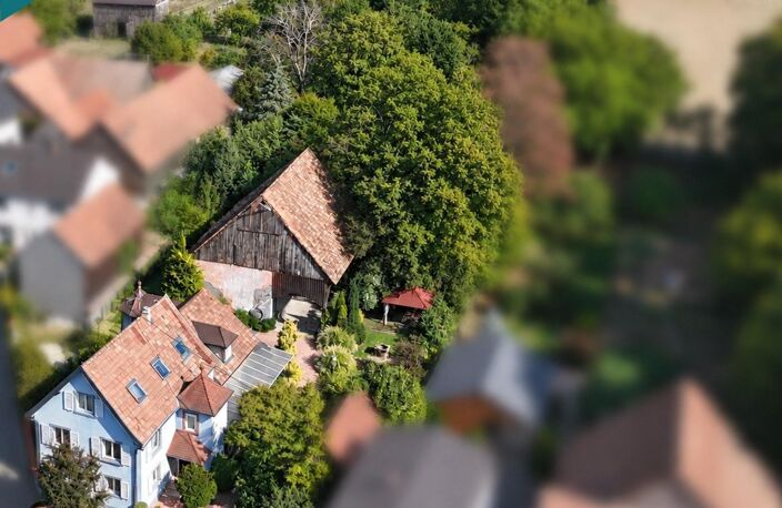 Superbe propriété composée d'une spacieuse maison, d'un appartement, d'une grange et d'un magnifique jardin de 20 ares ! — photo 2
