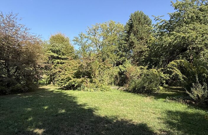 Superbe propriété composée d'une spacieuse maison, d'un appartement, d'une grange et d'un magnifique jardin de 20 ares ! — photo 4