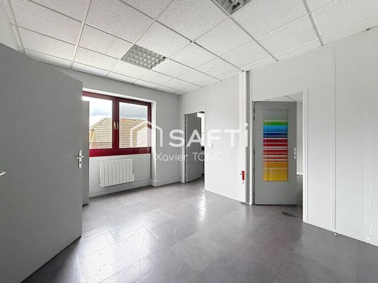 A LOUER BUREAUX — photo 1