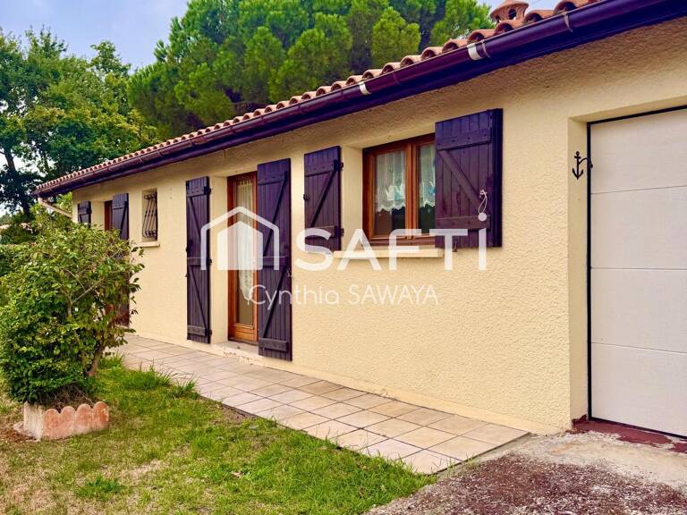 Belle maison à rafraîchir avec garage, terrasse couverte et cabanon — photo 1