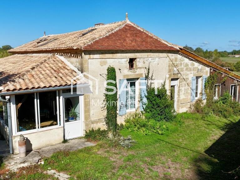 Belle propriété en pierre rénovée avec 5,5 hectares, dépendances et studio indépendant — photo 1
