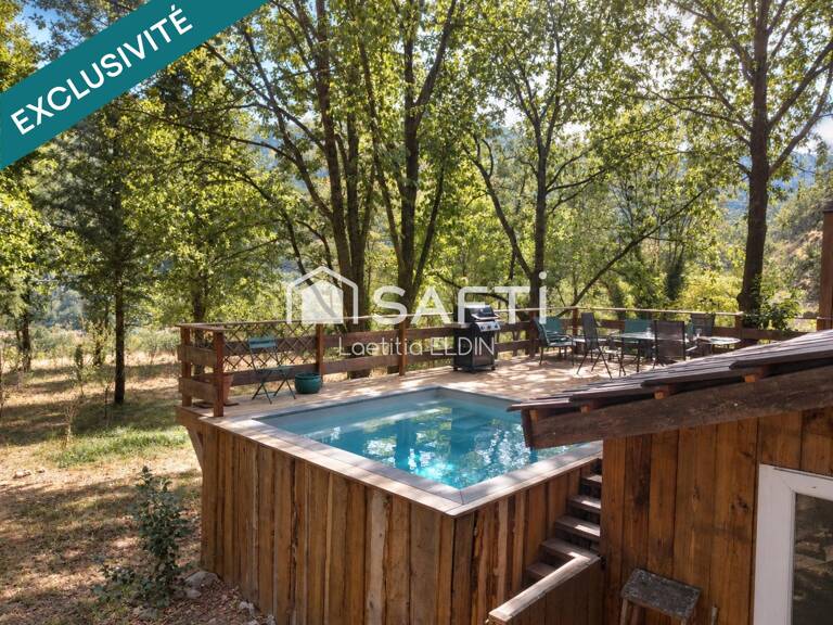 Maison d'architecte en bois sur 4 500 m² arborés — photo 1