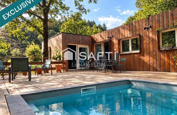 Maison d'architecte en bois sur 4 500 m² arborés — photo 2
