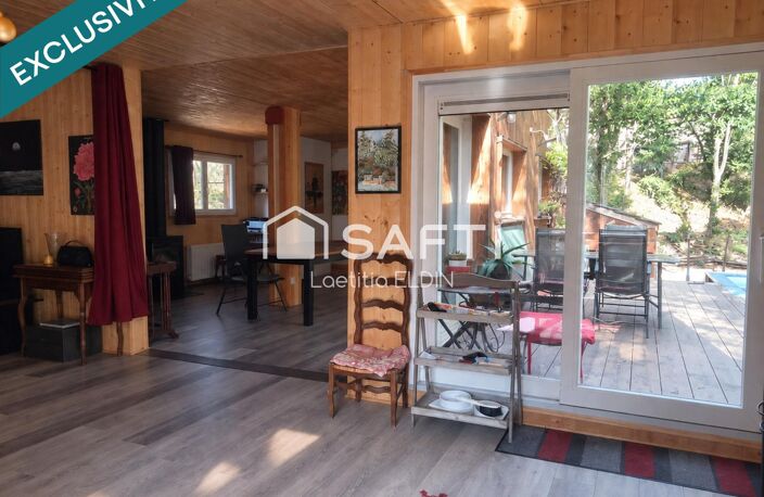 Maison d'architecte en bois sur 4 500 m² arborés — photo 4