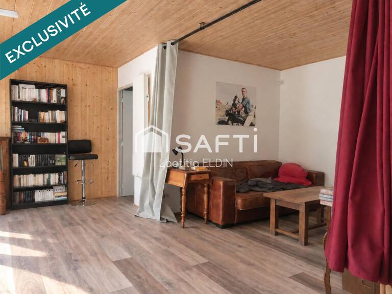 Maison d'architecte en bois sur 4 500 m² arborés — photo 1